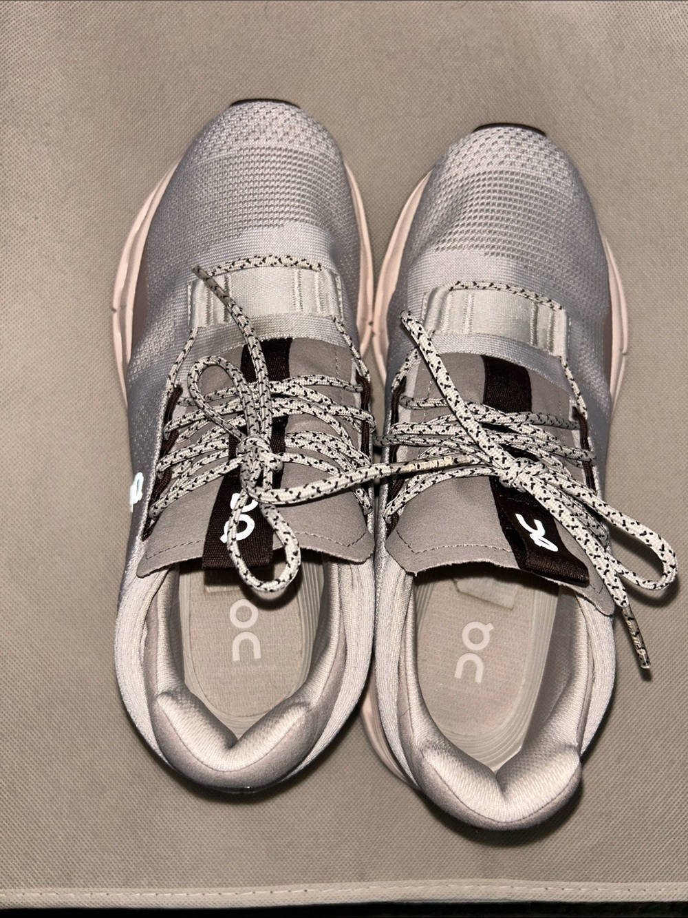 On Women’s Running Cloudnova
Pearl Shell, Size 7.5 - Picture 10 of 11
